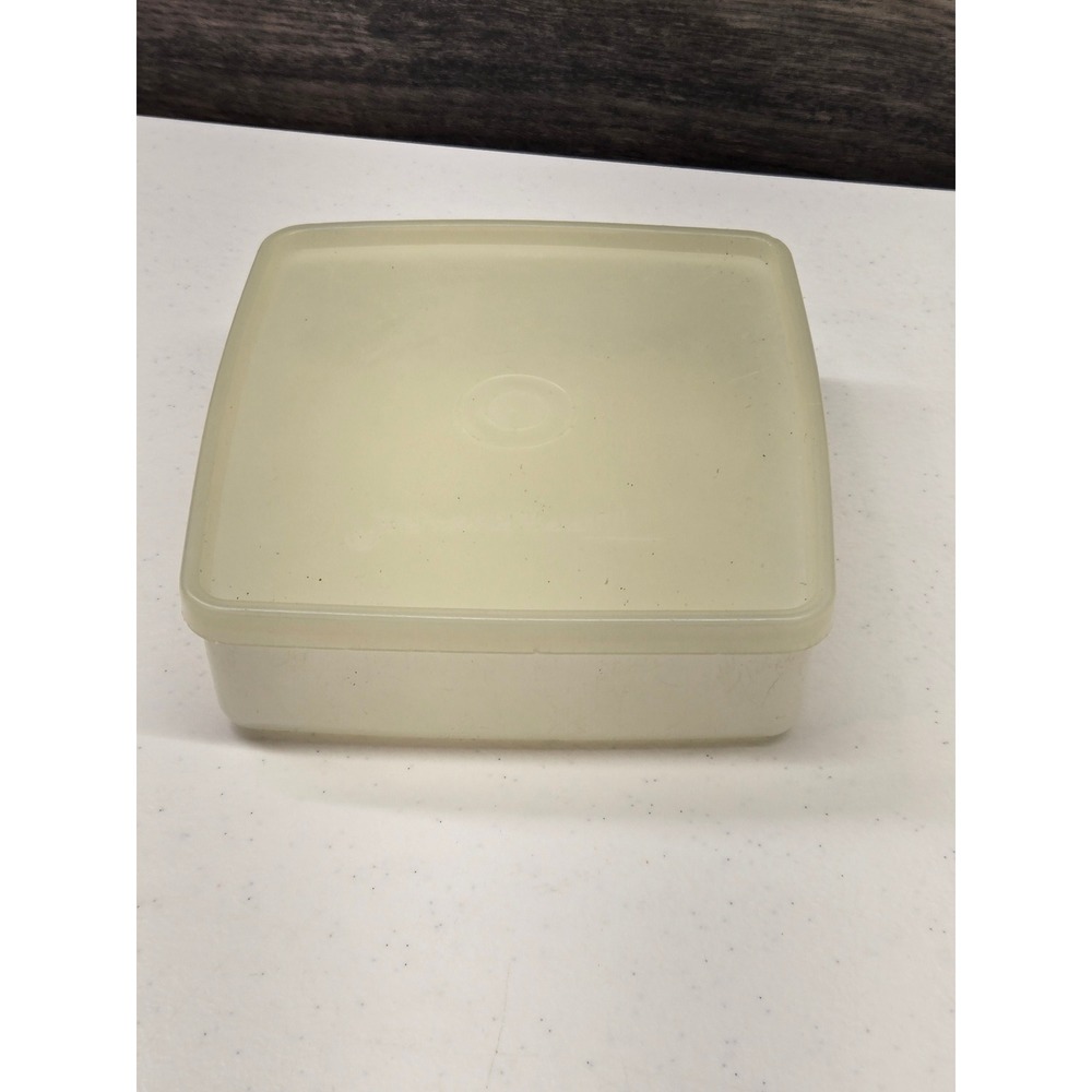 Vintage‎ Tupperware Square Storage Container with Lid White 670-39